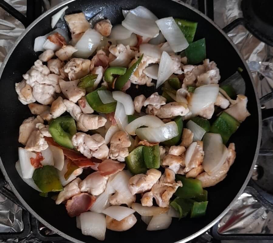 Alambre de pollo